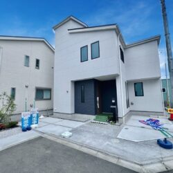 全8棟の新規デザイナーズ住宅♪残り1邸！