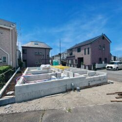 小中学校・お買物近く便利な立地♪