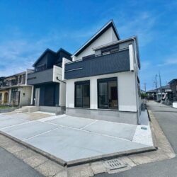 南東角地・並列2台で理想の暮らし♪