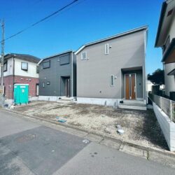 小中学校・お買物近く便利な立地♪