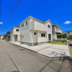 断熱等級6！収納豊富なデザイン住宅♪