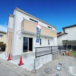 開放感のある角地でゆとりの暮らし♪ 開放感のある角地でゆとりの暮らし♪