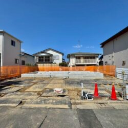 前面5ｍ南東道路で陽当り開放感有♪
