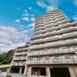 リノベ済み！大型バルコニー付！眺望良好♪