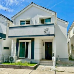 築浅中古戸建！南東道路で陽当り良好♪