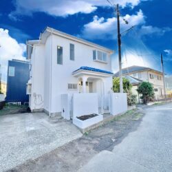内外装フルリフォーム住宅！閑静な住宅街♪