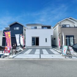 ＼収納力のあるデザイン住宅／残り2邸！