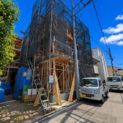 駅徒歩11分で通勤通学も楽々♪