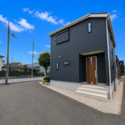 小中学校・お買物近く便利な立地♪ 小中学校・お買物近く便利な立地♪