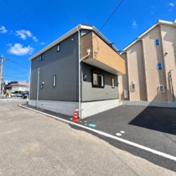 小中学校・お買物近く便利な立地♪ 小中学校・お買物近く便利な立地♪